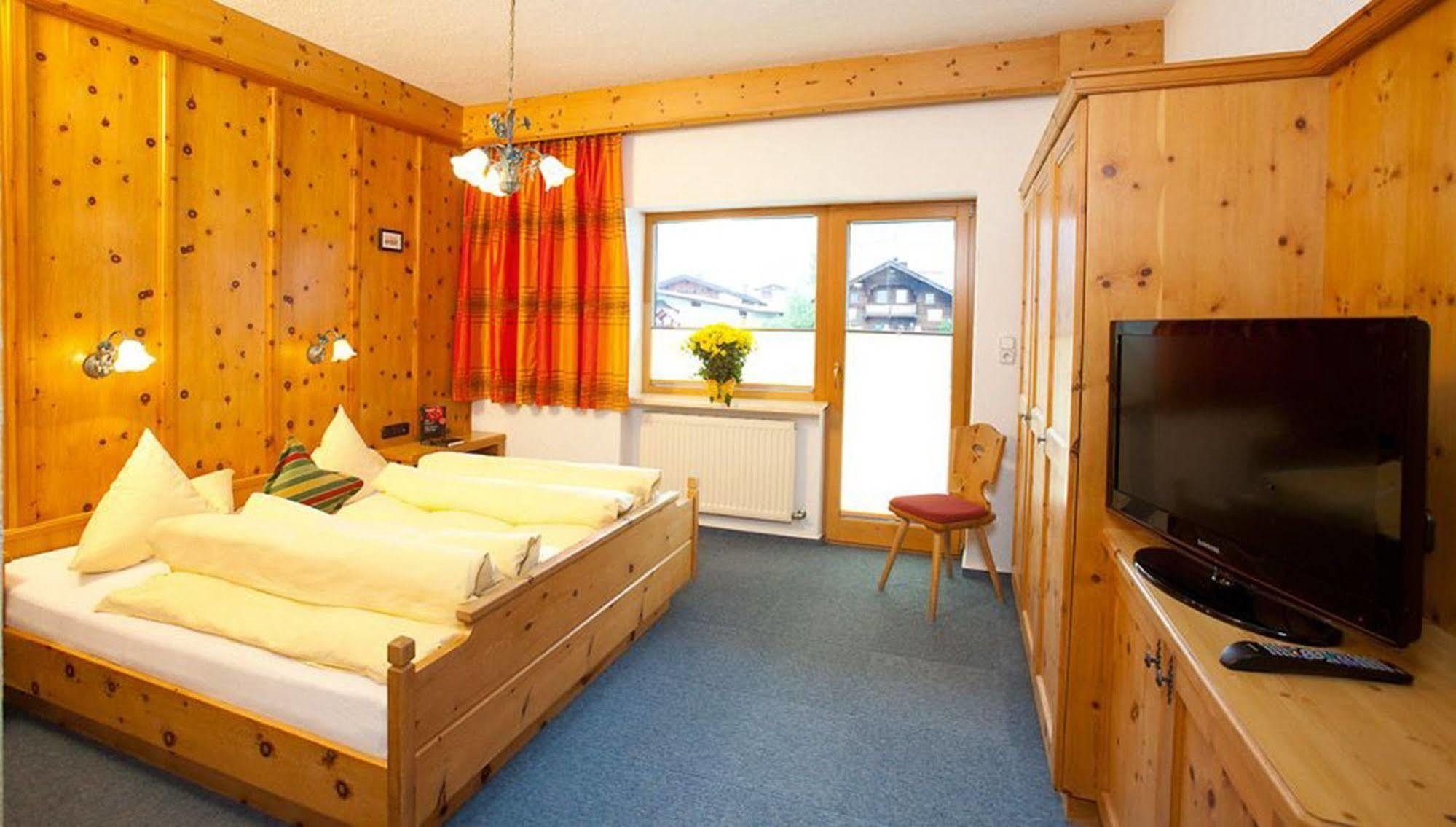 Top Tirol Appartement Huben  Exterior photo