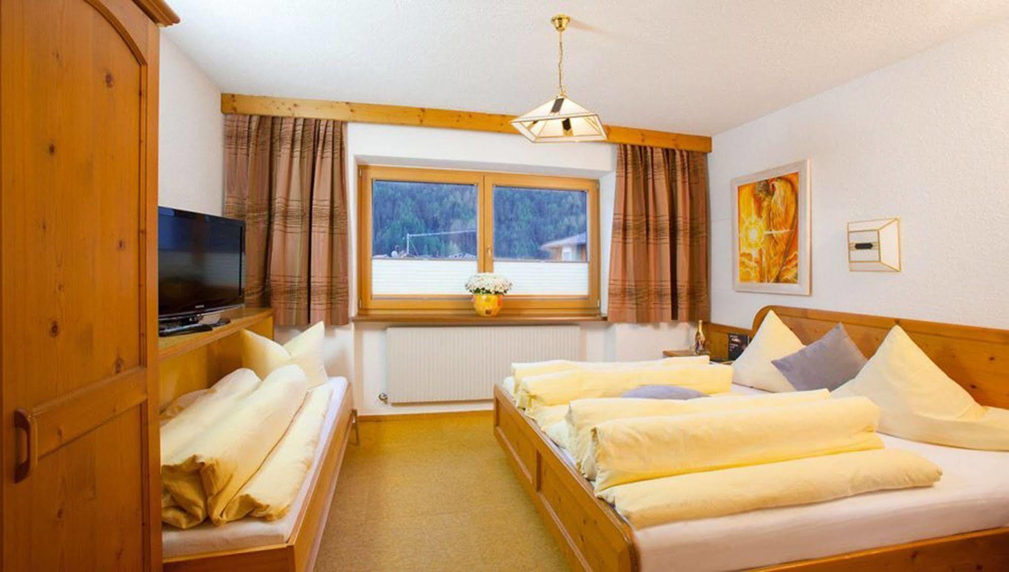 Top Tirol Appartement Huben  Exterior photo